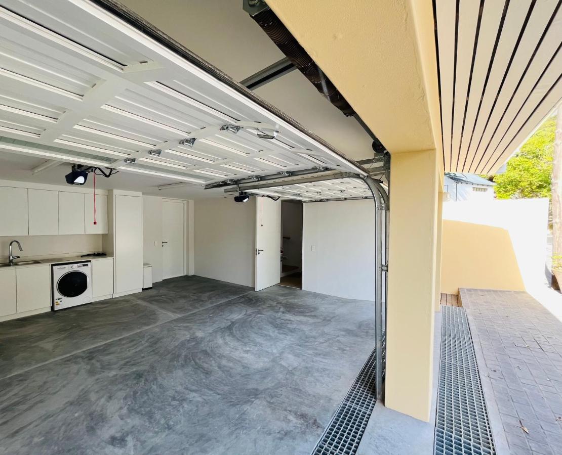 קייפטאון Moonshine - Two Bedroom House With Inverter מראה חיצוני תמונה